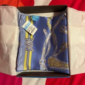 J. McLaughlin 100% Square Silk Scarf